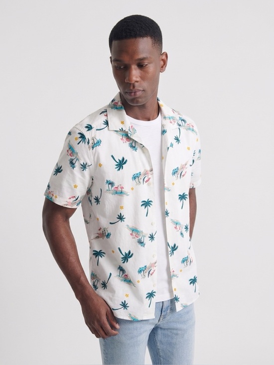 Gitman Bros Vintage Other - Gitman Bros Vintage
Hawaiian Flamingo Camp Collar Button
Up Shirt Small